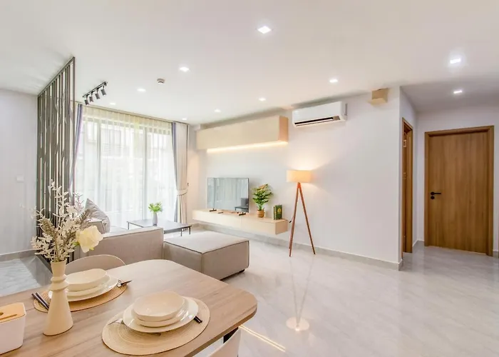 Sky Park Condotel & 4*