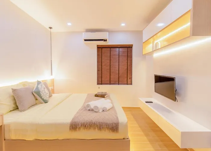 Sky Park Condotel &