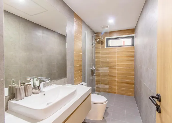 Sky Park Condotel & 4* Siem Reap