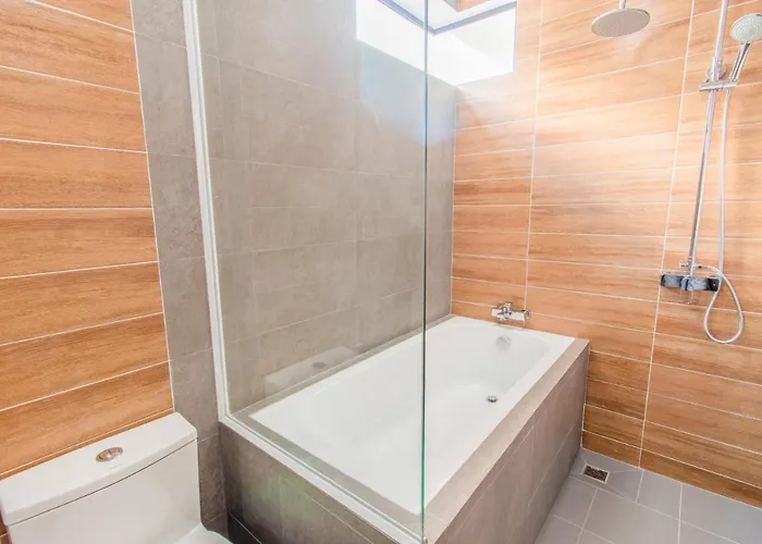 Sky Park Condotel & 4*
